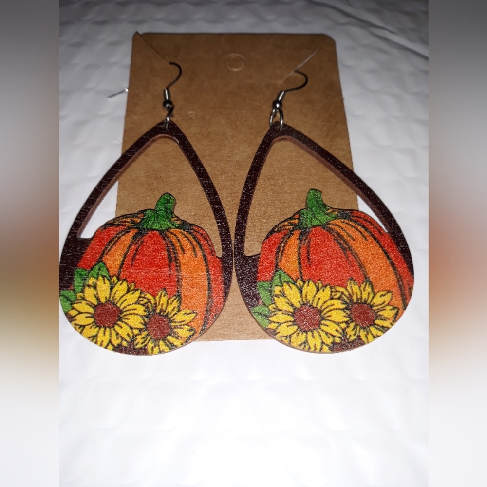 CUTE Pumpkin Fall Harvest Dangle Drop Earrings NEW - Picture 7 of 7